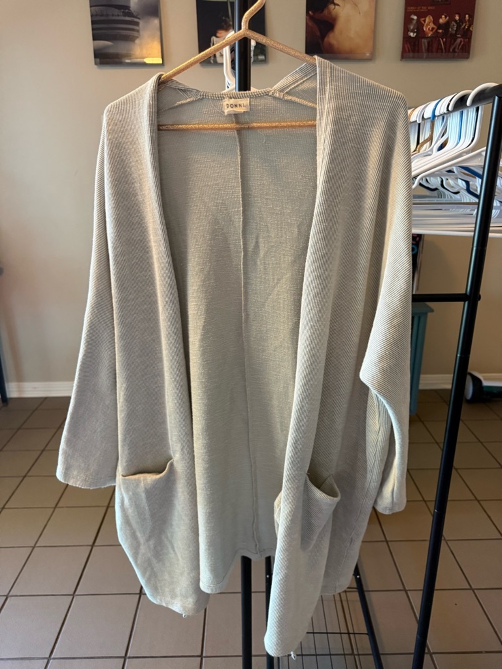 DONNI. Light Gray Open-Front Knit Cardigan with Pockets